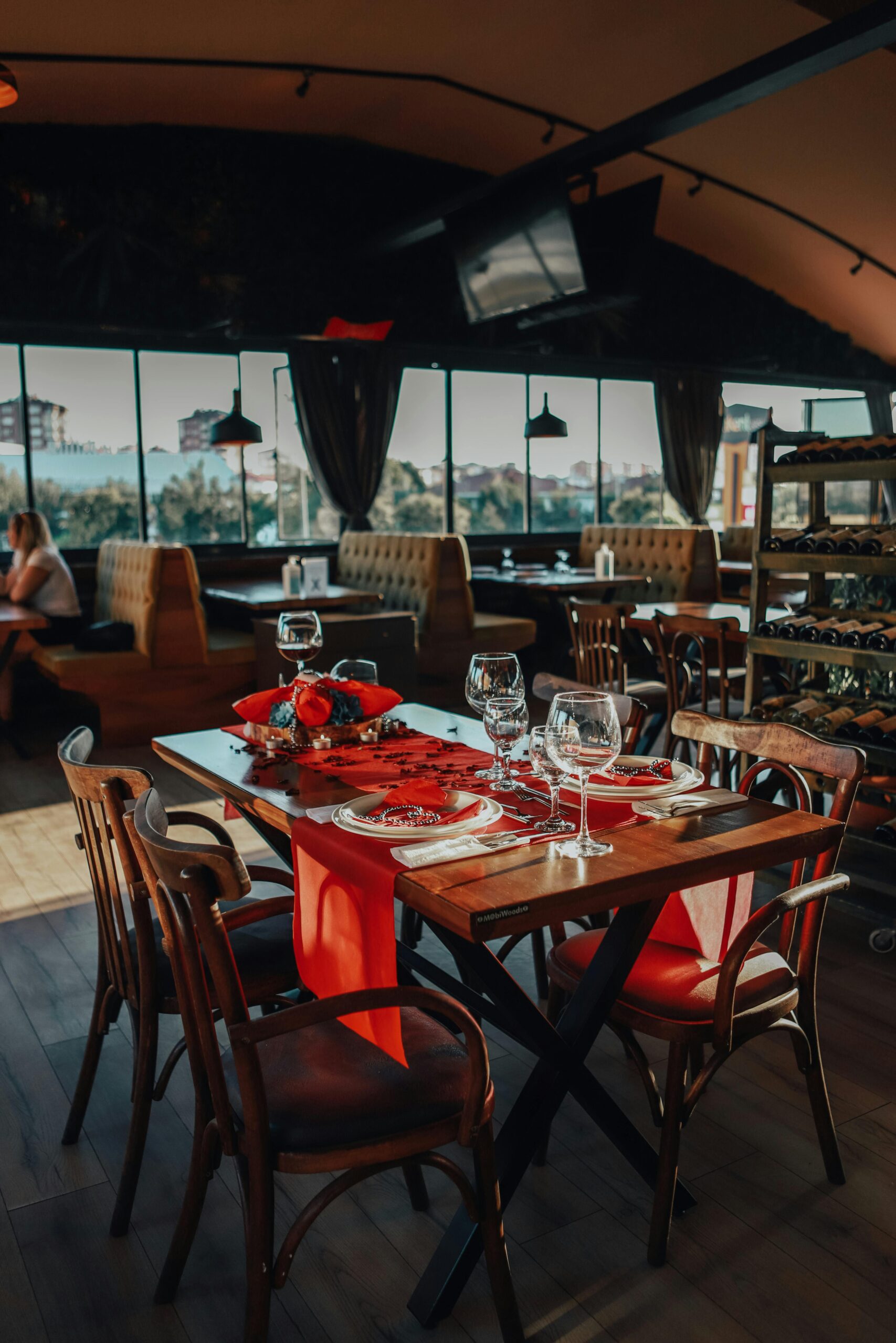 Discover Our Story Flaming Buffet Chino